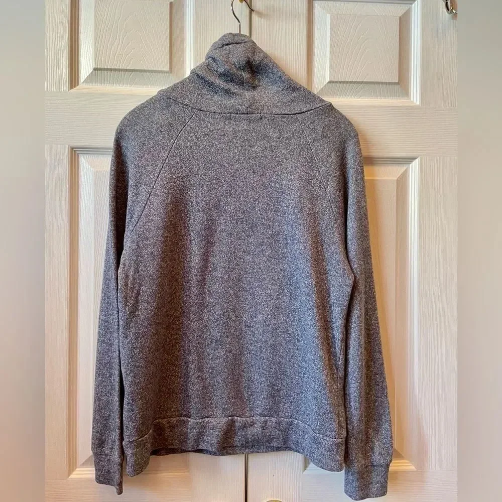 Derek Heart Ladies Heather Gray Turtleneck Sweater Size Medium